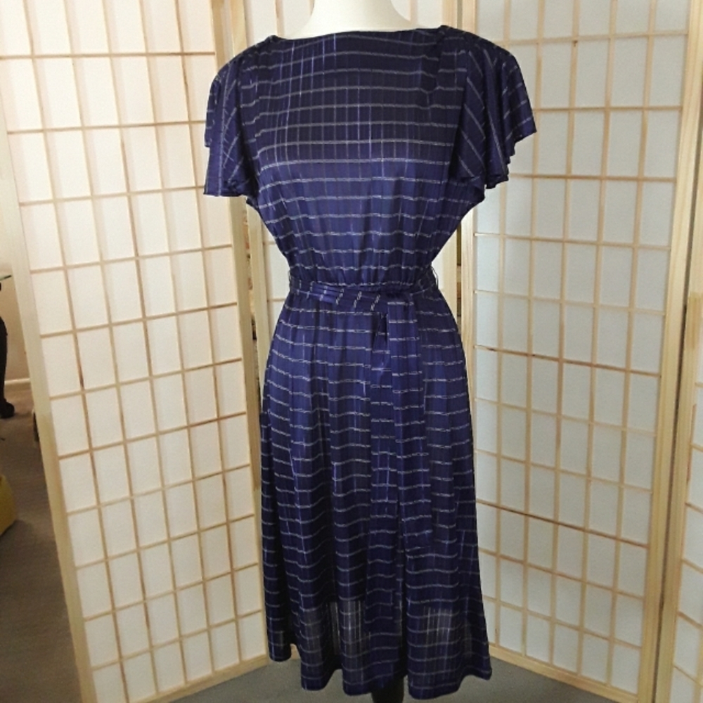 Vintage 1970s Purple Belted Flutter Sleeves Dress 7/8